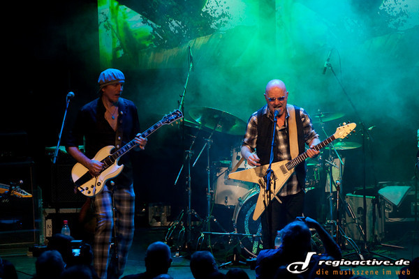 auf ihrer "40th anniversary"-tour - Bericht: Wishbone Ash live in der Fabrik Hamburg 