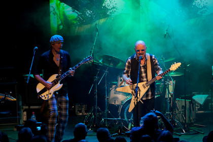 auf ihrer "40th anniversary"-tour - Bericht: Wishbone Ash live in der Fabrik Hamburg 